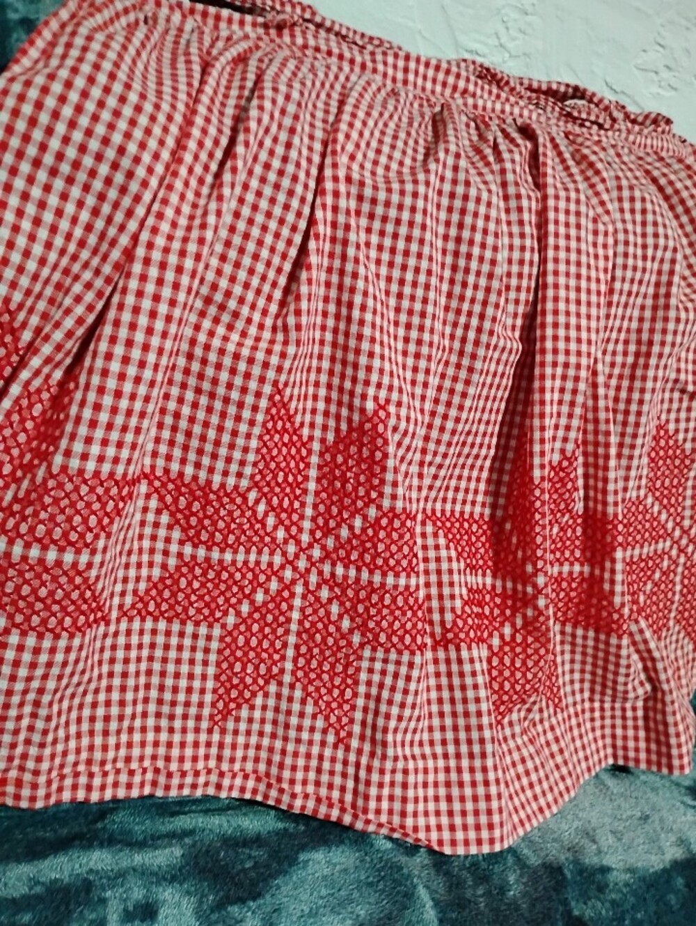 Kitchen Apron in Red FarmhouseLength 18 inches
